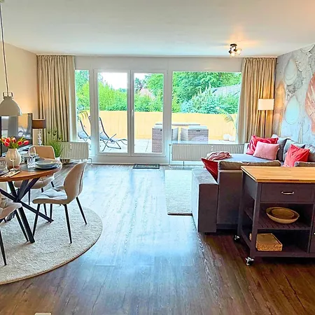 公寓 Wahlheimat Haffkrug, Strandnaher Ostseeurlaub, Terrasse, Tiefgarage Und Wlan