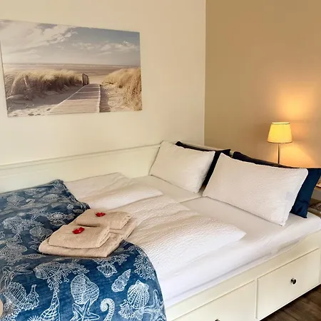 Wahlheimat Haffkrug, Strandnaher Ostseeurlaub, Terrasse, Tiefgarage Und Wlan 沙博伊茨