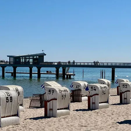 Wahlheimat Haffkrug, Strandnaher Ostseeurlaub, Terrasse, Tiefgarage Und Wlan Шарбойц